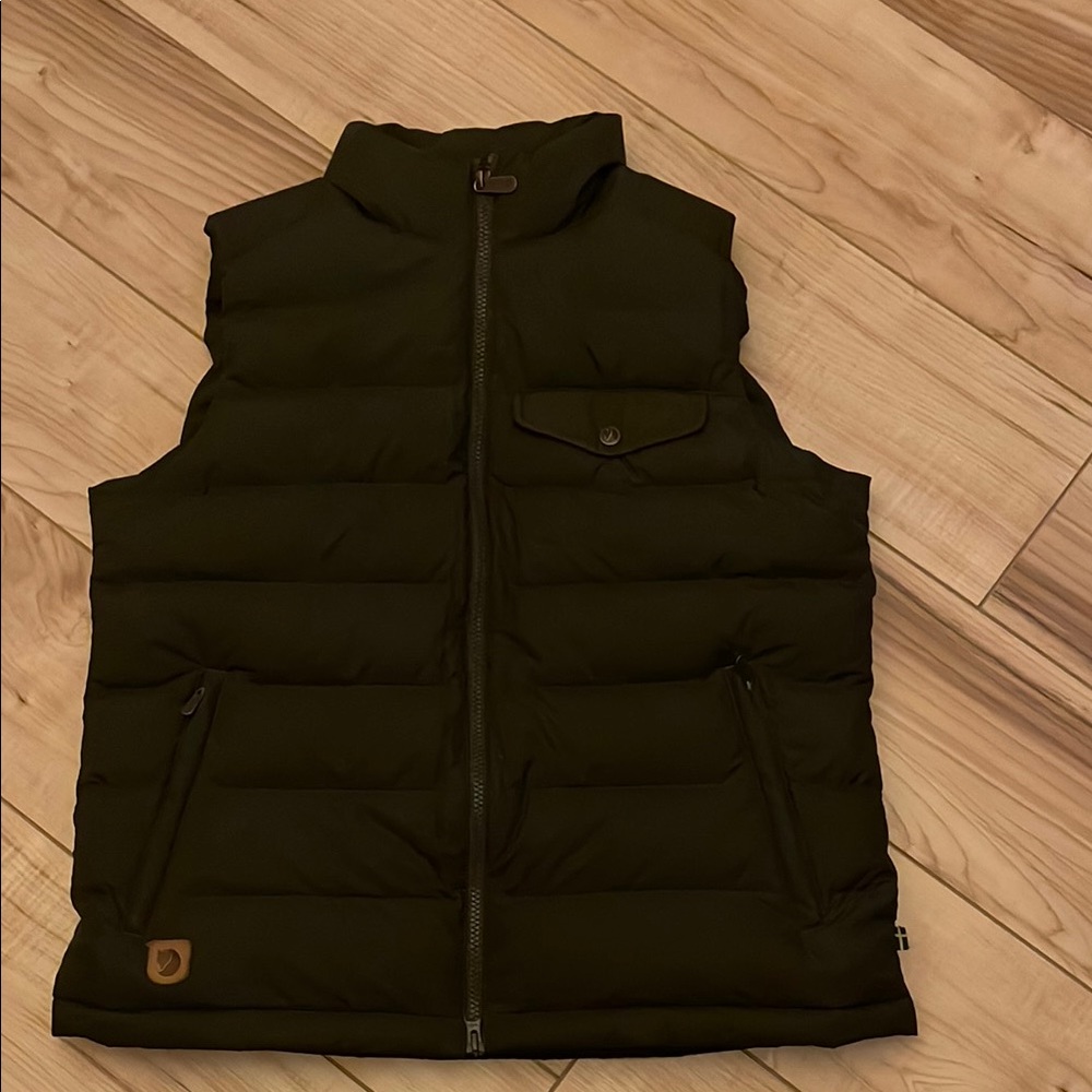 Fjällräven Dark Green Puffer Vest